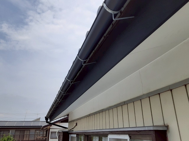 軒天・破風板板金・雨樋工事完了画像　美浦村